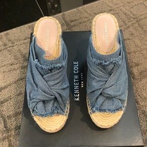 Kenneth Cole slip on sandals. Denim material.